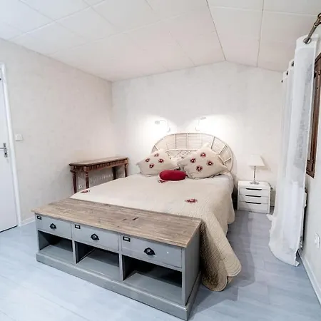 Villa Belle Maison Et Jardin A 10 Pers